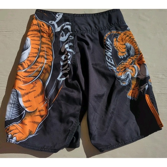 Venum Muay Thai Shorts Boys 8 Black Tiger Kickboxing MMA Fight Team - Picture 5 of 11